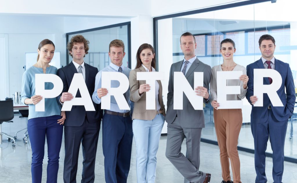 poslovni-partner-poslovanje-podjetja-ebonitetesi
